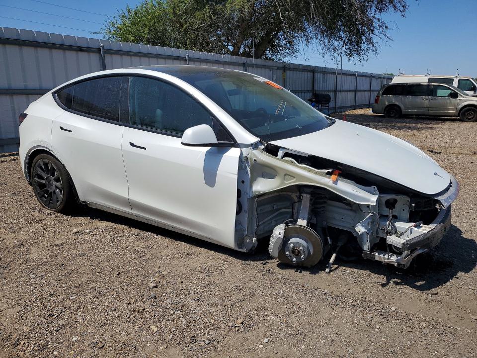 Photo 4 from auction – 2022 TESLA MODEL Y with VIN 7SAYGDEE6NA010454