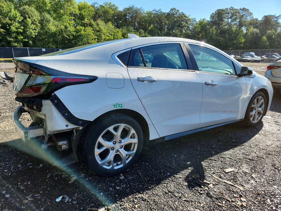 Photo 3 from auction – 2017 CHEVROLET VOLT with VIN 1G1RD6S54HU215451