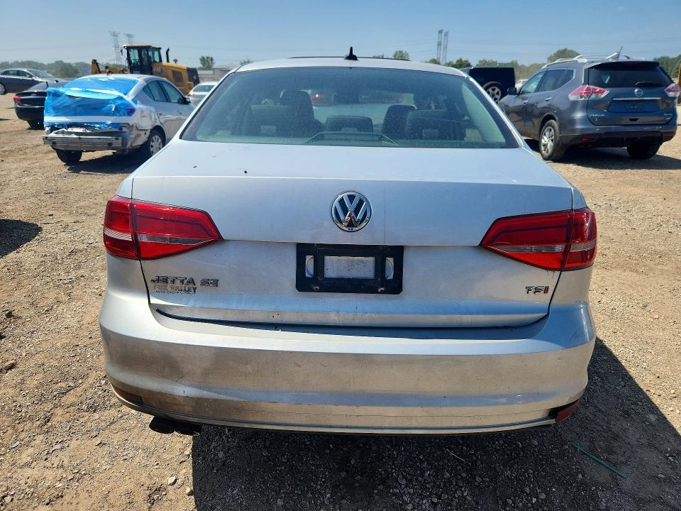Photo 6 from auction – 2015 VOLKSWAGEN JETTA with VIN 3VWD07AJ6FM257989