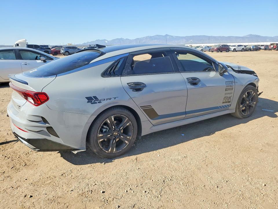 Photo 3 from auction – 2021 KIA K5 with VIN 5XXG64J23MG033583