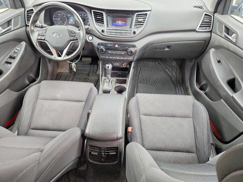 Photo 8 from auction – 2017 HYUNDAI TUCSON with VIN KM8J3CA26HU272873