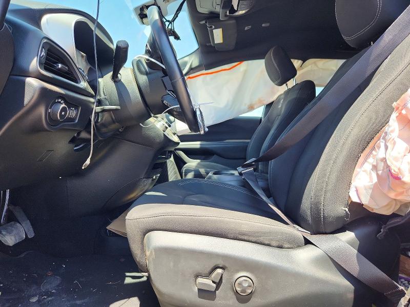 Photo 7 from auction – 2019 CHRYSLER PACIFICA with VIN 2C4RC1FG8KR706361