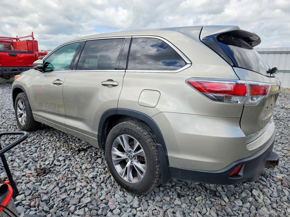 Photo 2 from auction – 2016 TOYOTA HIGHLANDER with VIN 5TDBKRFH0GS343113