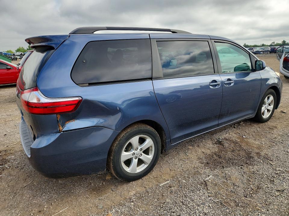 Photo 3 from auction – 2015 TOYOTA SIENNA with VIN 5TDKK3DC3FS555961