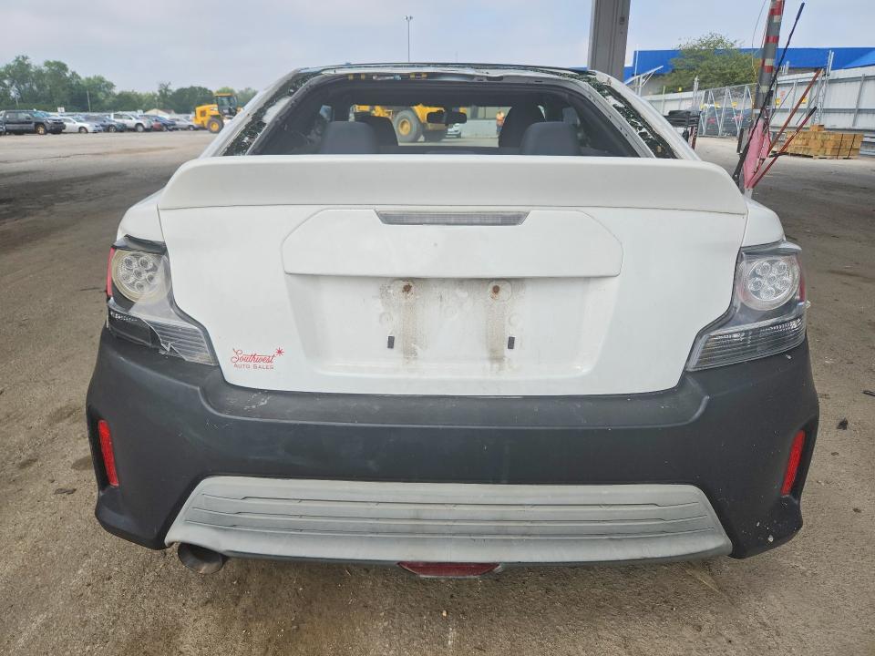 Photo 6 from auction – 2014 SCION TC with VIN JTKJF5C75E3071735