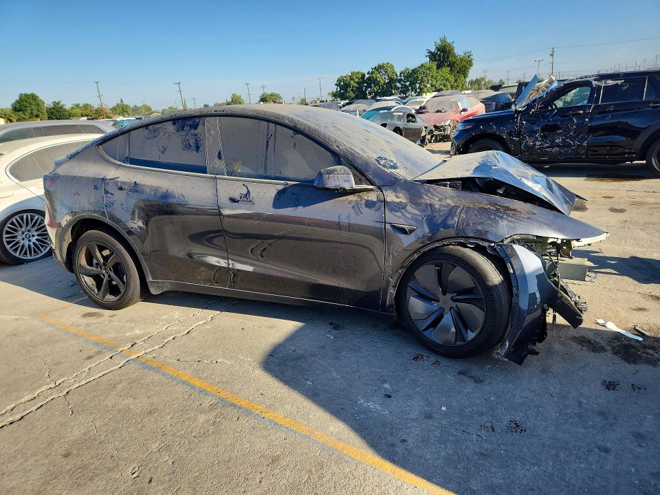 Zdjęcie 4 z aukcji – 2026 TESLA MODEL Y z VIN 7SAYGDED0TF386011