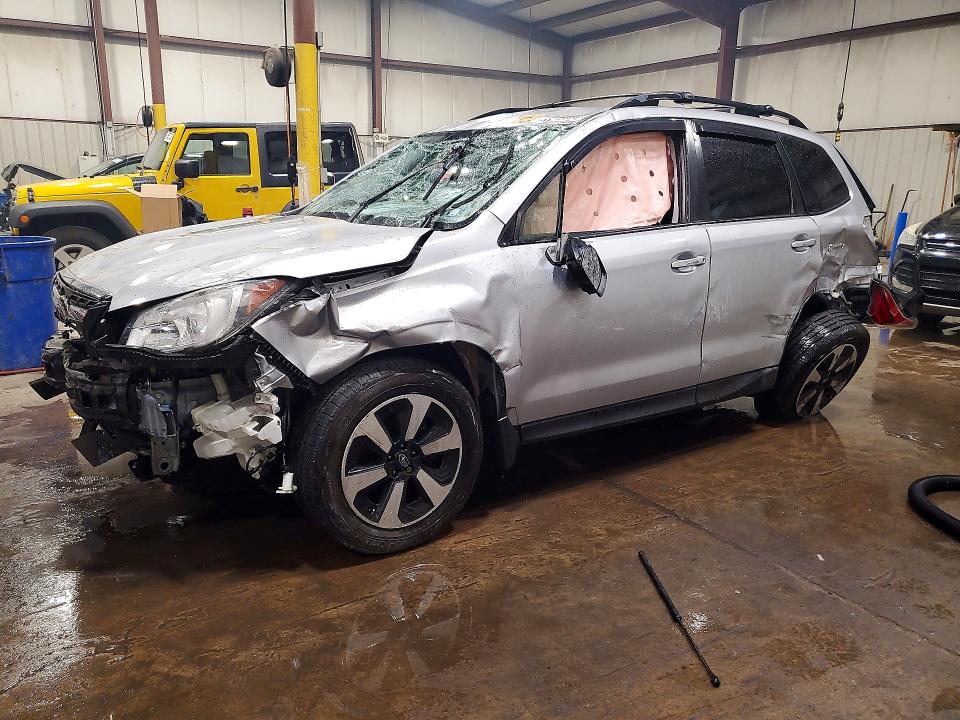 SUBARU FORESTER 2018 with VIN JF2SJABC1JH516844 - Photo from auction