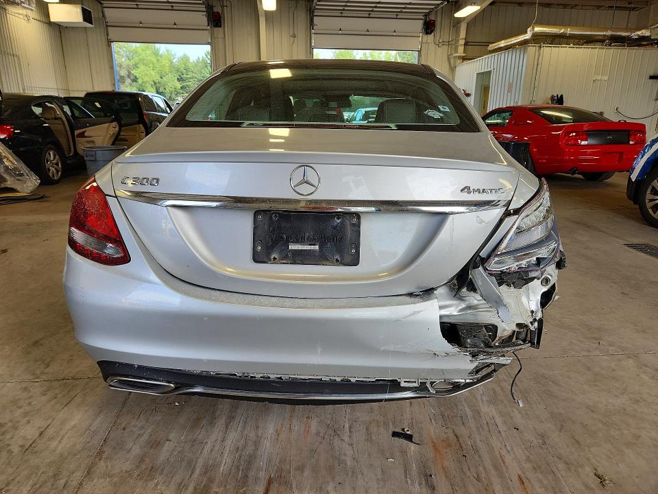 Photo 6 from auction – 2016 MERCEDES-BENZ C with VIN 55SWF4KB3GU172659