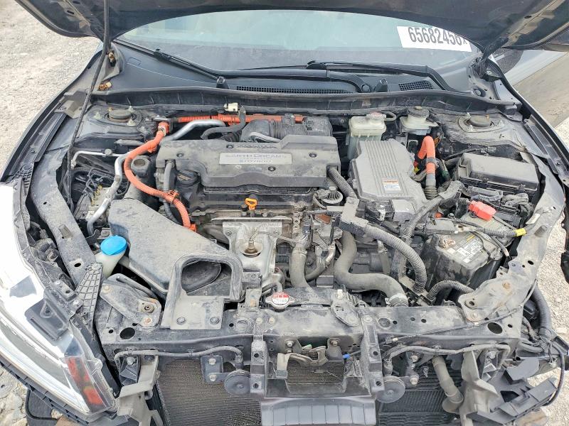 Photo 11 from auction – 2017 HONDA ACCORD with VIN JHMCR6F73HC024179