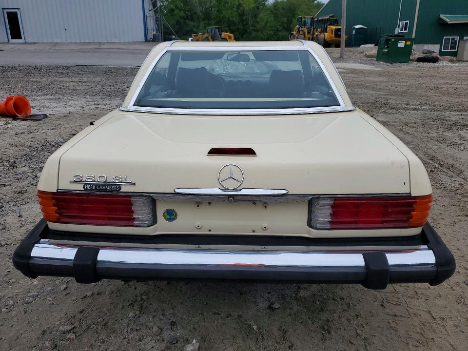 Photo 6 from auction – 1984 MERCEDES-BENZ 380 with VIN WDBBA45A4EA005295