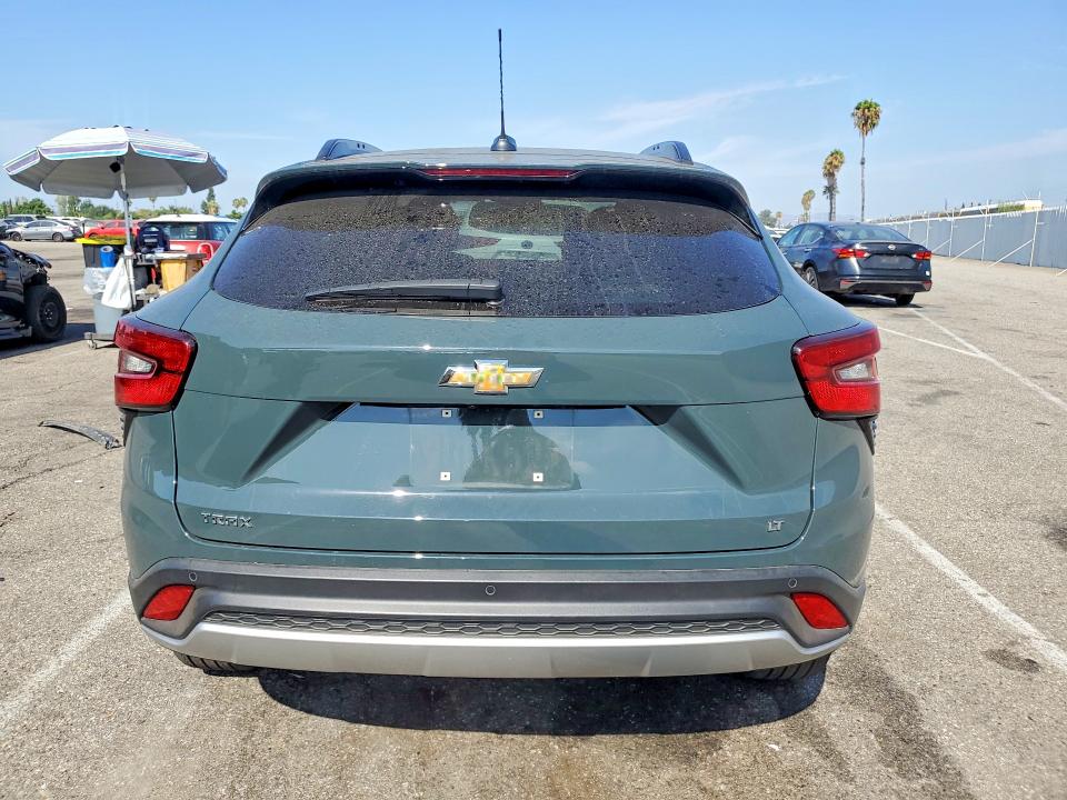 Photo 6 from auction – 2025 CHEVROLET TRAX with VIN KL77LHEP2SC224394