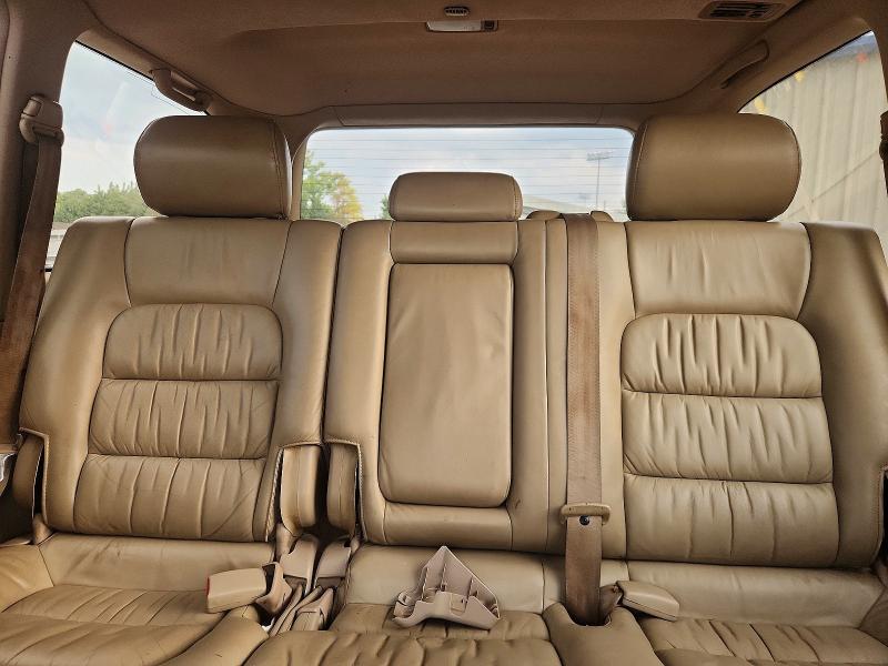 Photo 10 from auction – 2000 LEXUS LX with VIN JT6HT00W8Y0098566