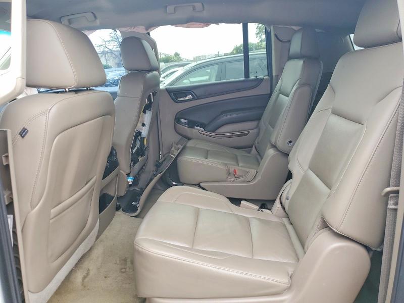 Photo 11 from auction – 2015 CHEVROLET SUBURBAN with VIN 1GNSKJKC4FR600192