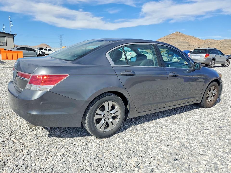 Photo 3 from auction – 2011 HONDA ACCORD with VIN 1HGCP2F60BA055594