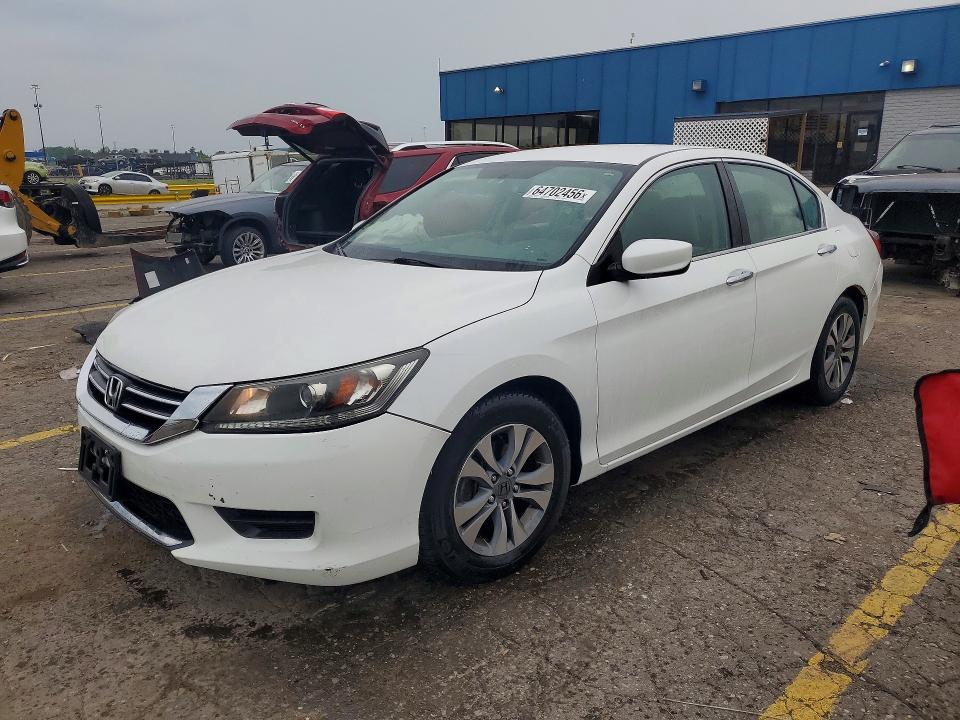 HONDA ACCORD 2015 with VIN 1HGCR2F35FA211747 - Photo from auction