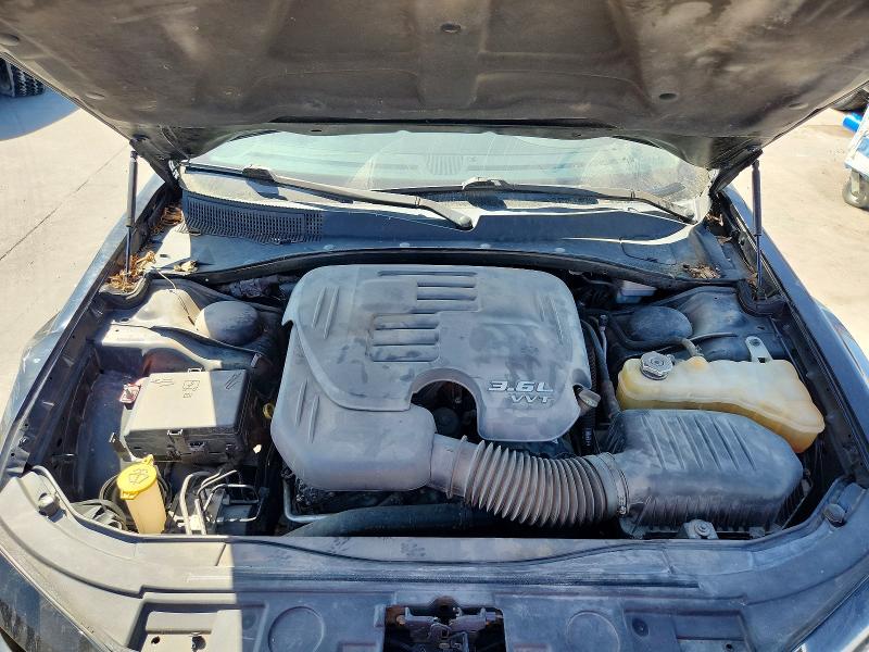 Photo 11 from auction – 2013 CHRYSLER 300 with VIN 2C3CCAAG0DH520761