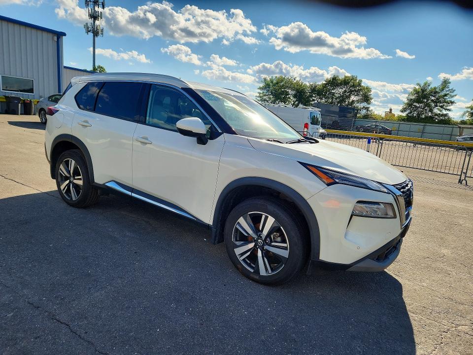 Photo 4 from auction – 2021 NISSAN ROGUE with VIN 5N1AT3CB2MC682437