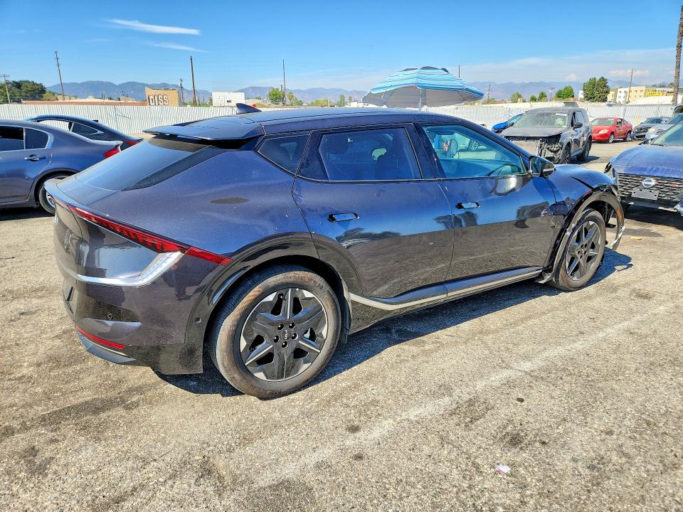 Photo 3 from auction – 2025 KIA EV6 with VIN 5XYC34JA0SG011080