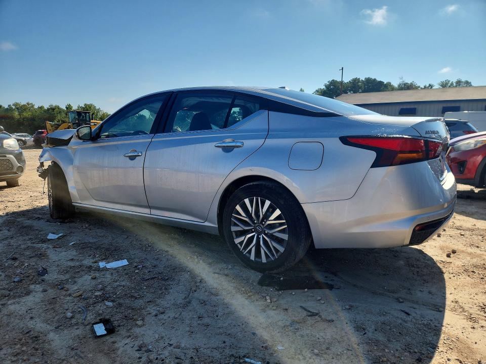 Photo 2 from auction – 2023 NISSAN ALTIMA with VIN 1N4BL4DV0PN374432