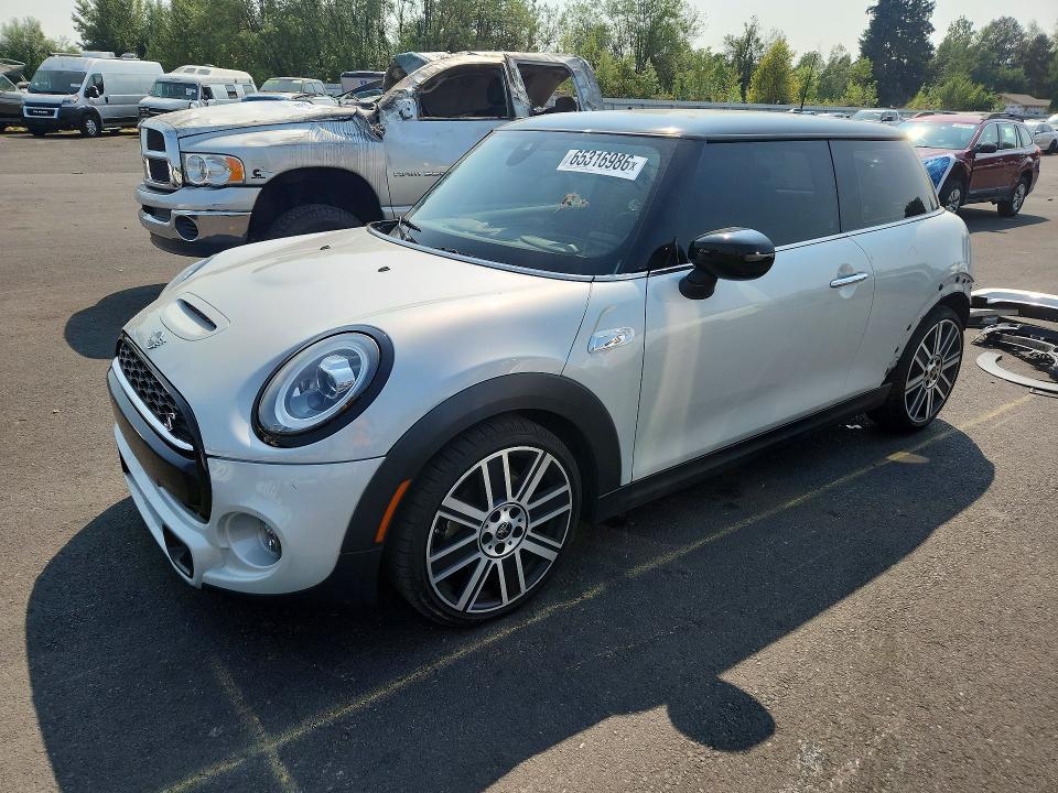 MINI COOPER 2021 with VIN WMWXR5C03M2N02022 - Photo from auction
