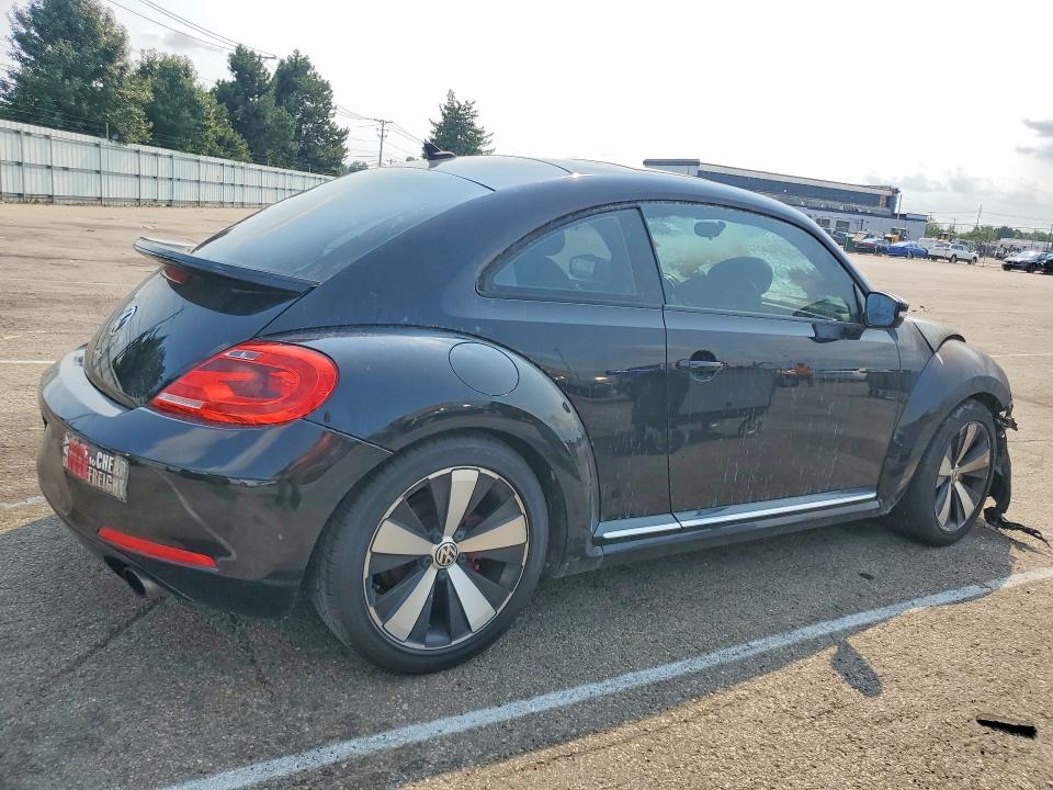 Photo 3 from auction – 2012 VOLKSWAGEN BEETLE with VIN 3VWVA7AT5CM610737