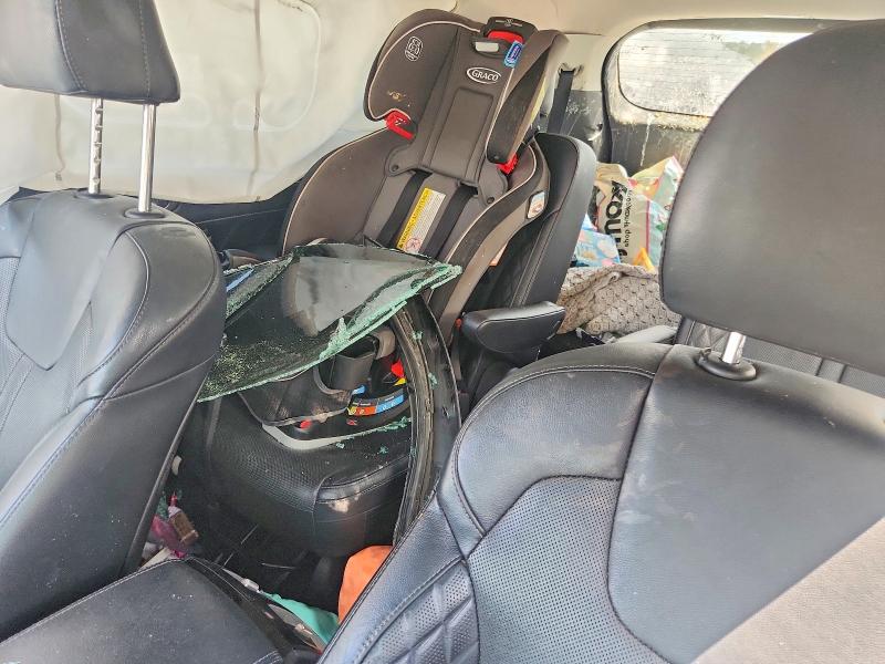 Photo 10 from auction – 2021 KIA SORENTO with VIN 5XYRK4LF3MG044812