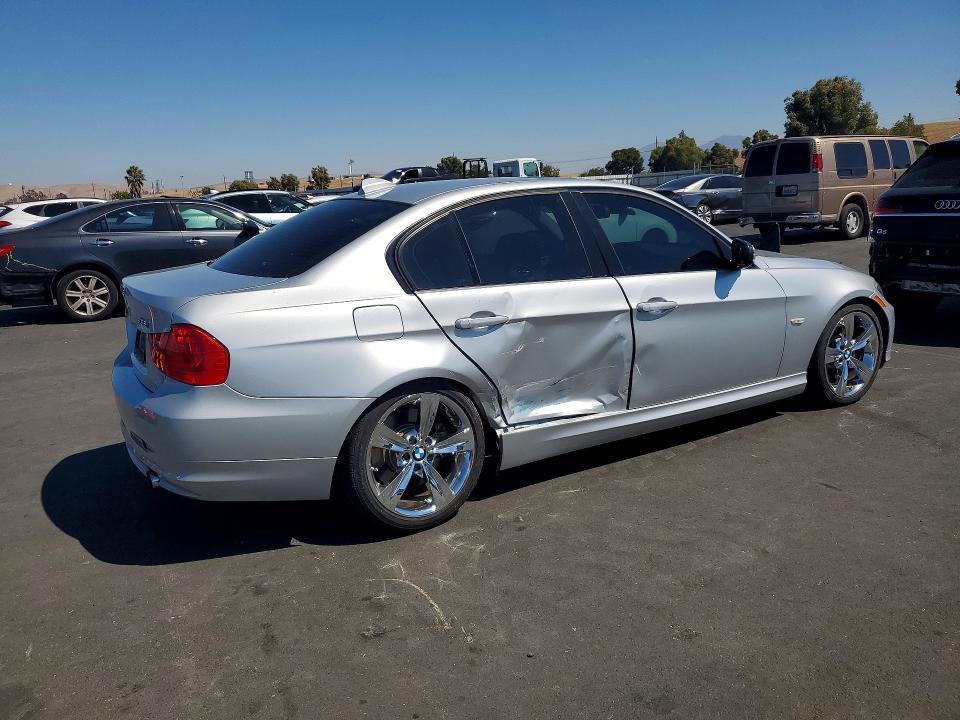 Photo 3 from auction – 2011 BMW 335 with VIN WBAPM5G50BNM68704