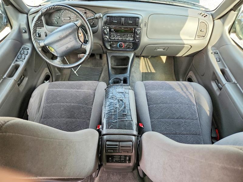Photo 8 from auction – 2000 FORD EXPLORER with VIN 1FMZU73E2YZA15906