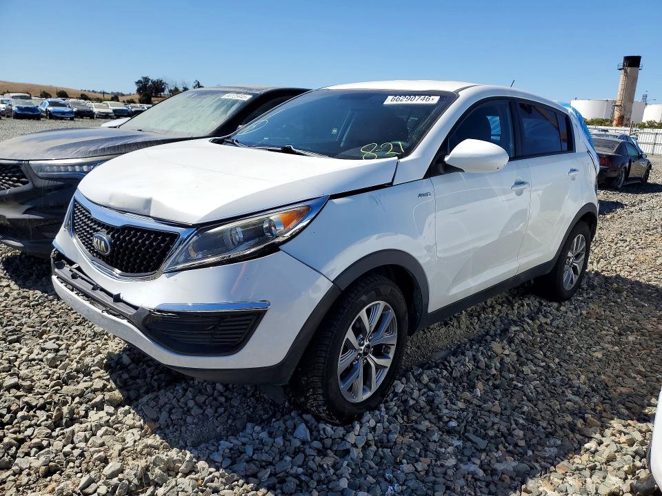 KIA SPORTAGE 2016 with VIN KNDPBCAC9G7824714 - Photo from auction
