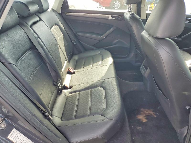 Photo 10 from auction – 2016 VOLKSWAGEN PASSAT with VIN 1VWAT7A32GC046349