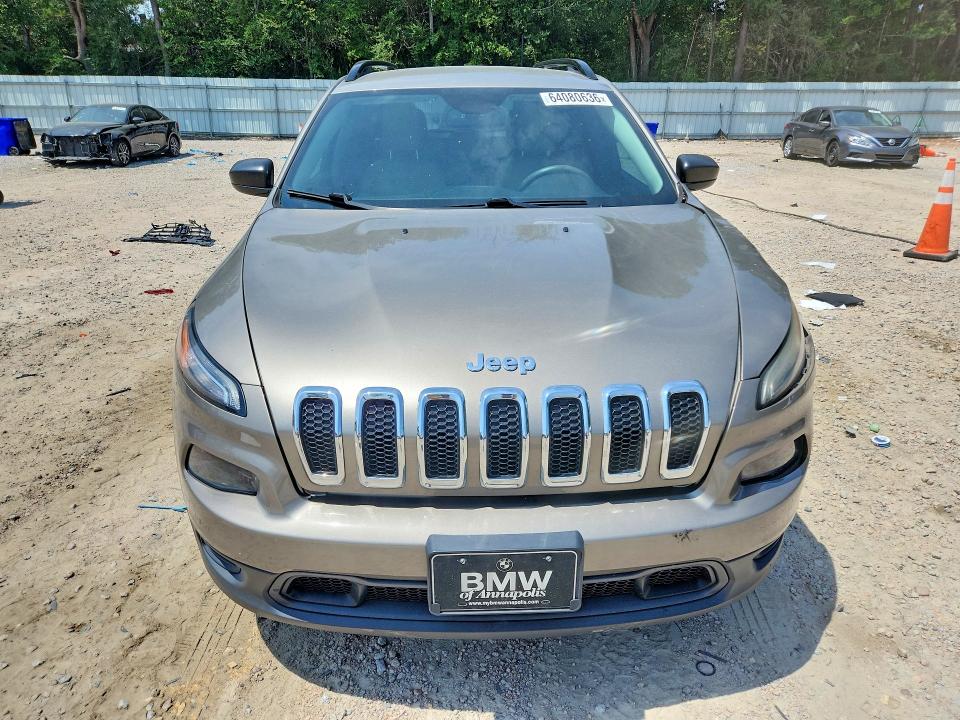 Photo 5 from auction – 2016 JEEP CHEROKEE with VIN 1C4PJLAS1GW297493