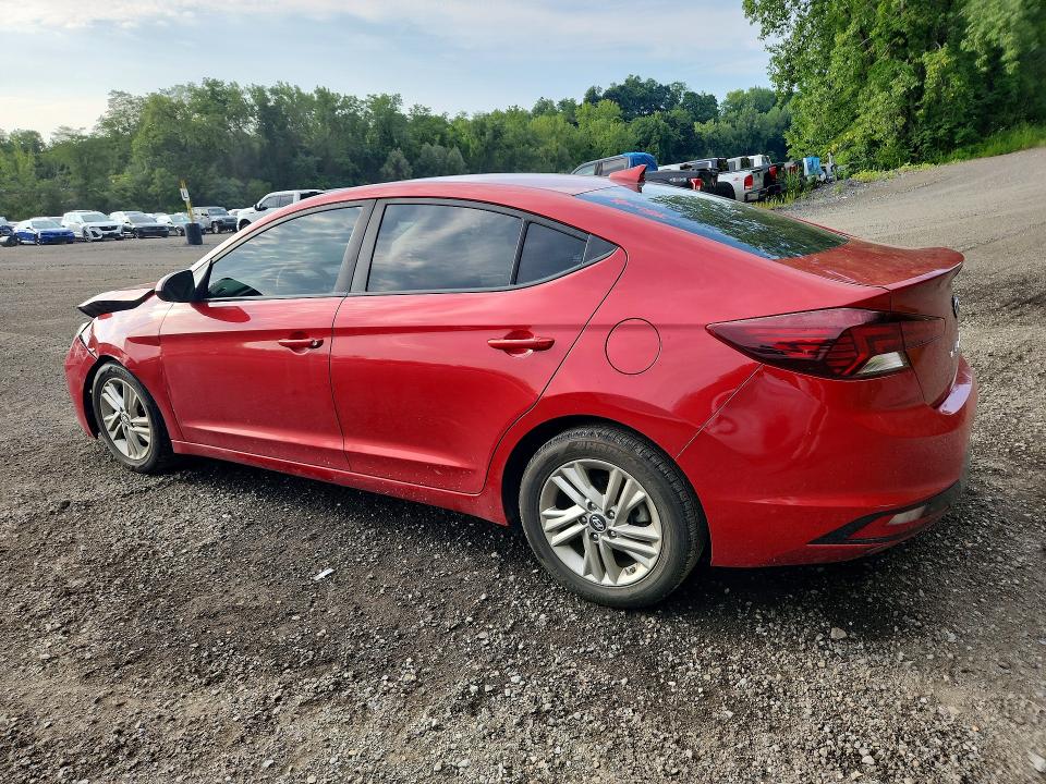 Снимка 2 от търг – 2019 HYUNDAI ELANTRA с VIN 5NPD84LF5KH458107