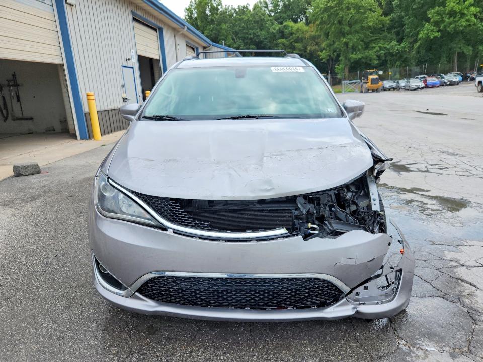 Снимка 5 от търг – 2017 CHRYSLER PACIFICA с VIN 2C4RC1BG0HR598994