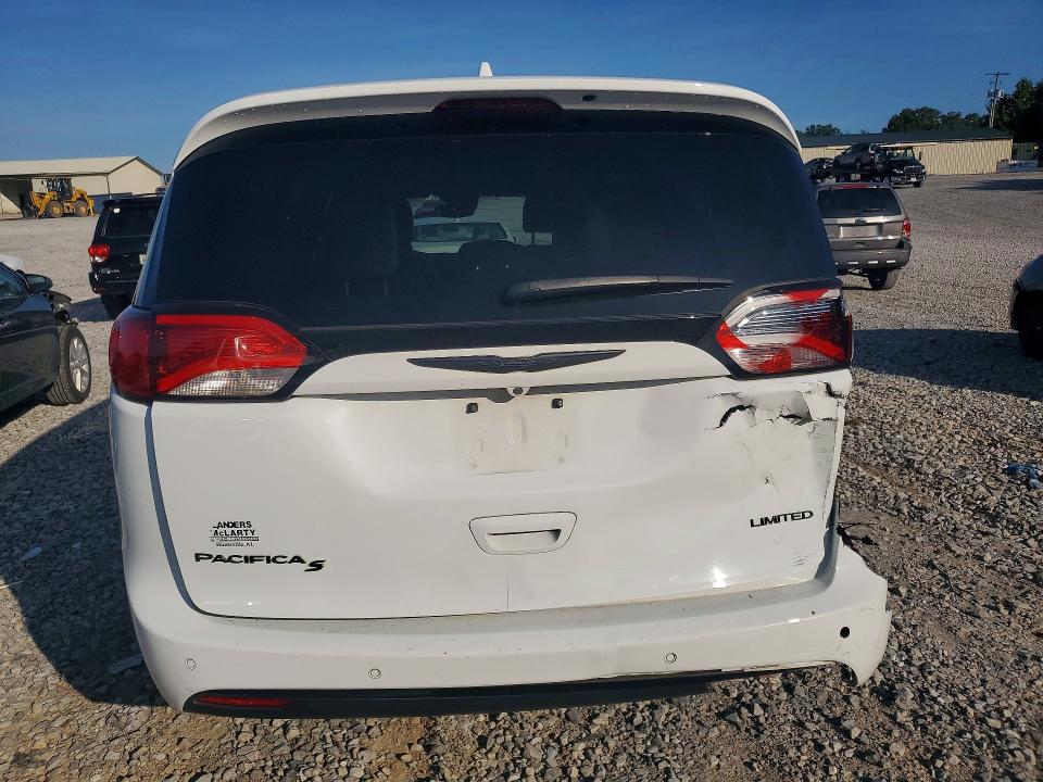 Photo 6 from auction – 2020 CHRYSLER PACIFICA with VIN 2C4RC1GG5LR286607