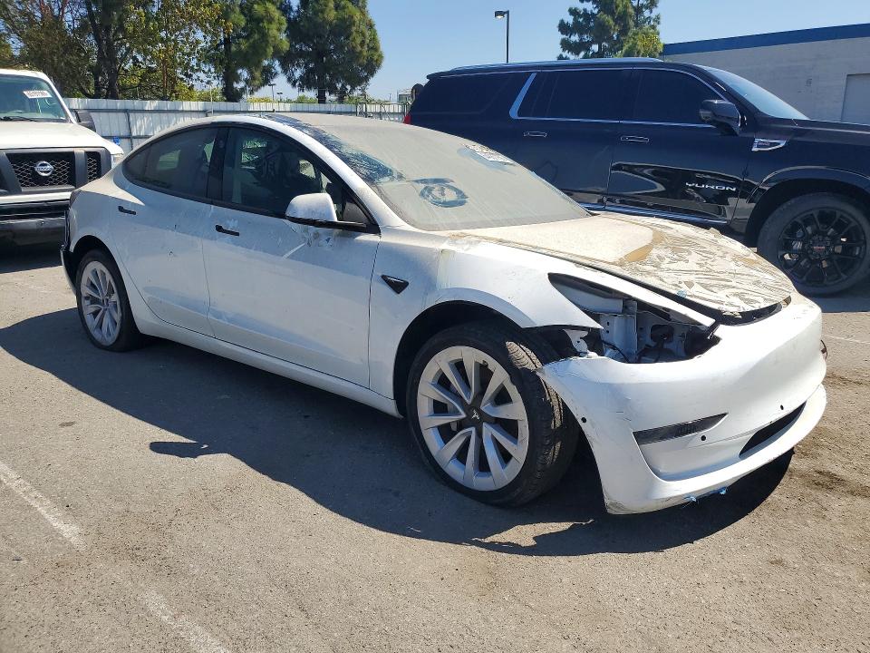 Photo 4 from auction – 2022 TESLA MODEL 3 with VIN 5YJ3E1EA6NF242550