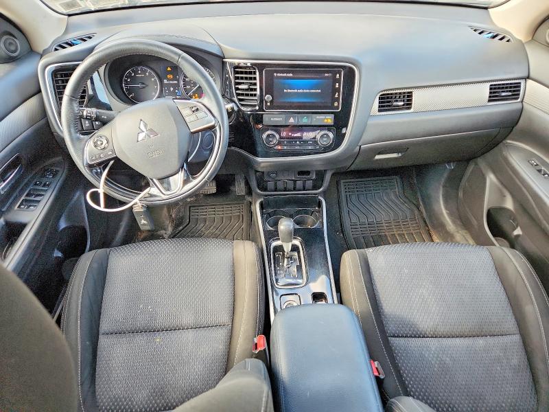 Photo 8 from auction – 2018 MITSUBISHI OUTLANDER with VIN JA4AZ3A36JZ045259
