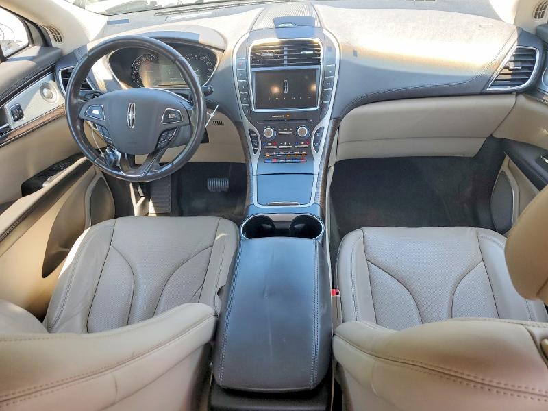 Photo 8 from auction – 2016 LINCOLN MKX with VIN 2LMTJ8LP1GBL79939