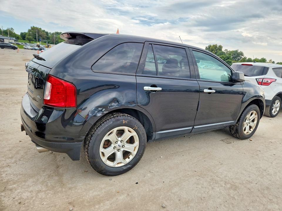 Photo 3 from auction – 2011 FORD EDGE with VIN 2FMDK3JCXBBA63691