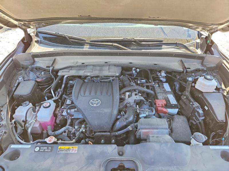 Photo 12 from auction – 2024 TOYOTA GRAND HIGHLANDER with VIN 5TDAAAA5XRS012779