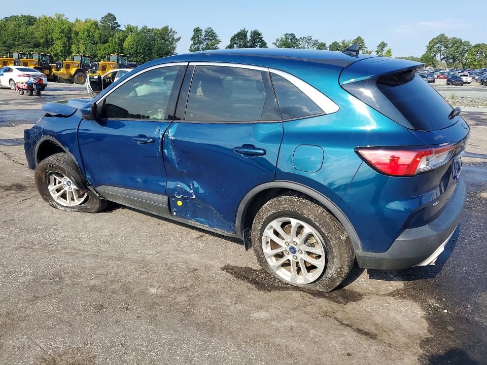 Photo 2 from auction – 2020 FORD ESCAPE with VIN 1FMCU9G60LUA10830