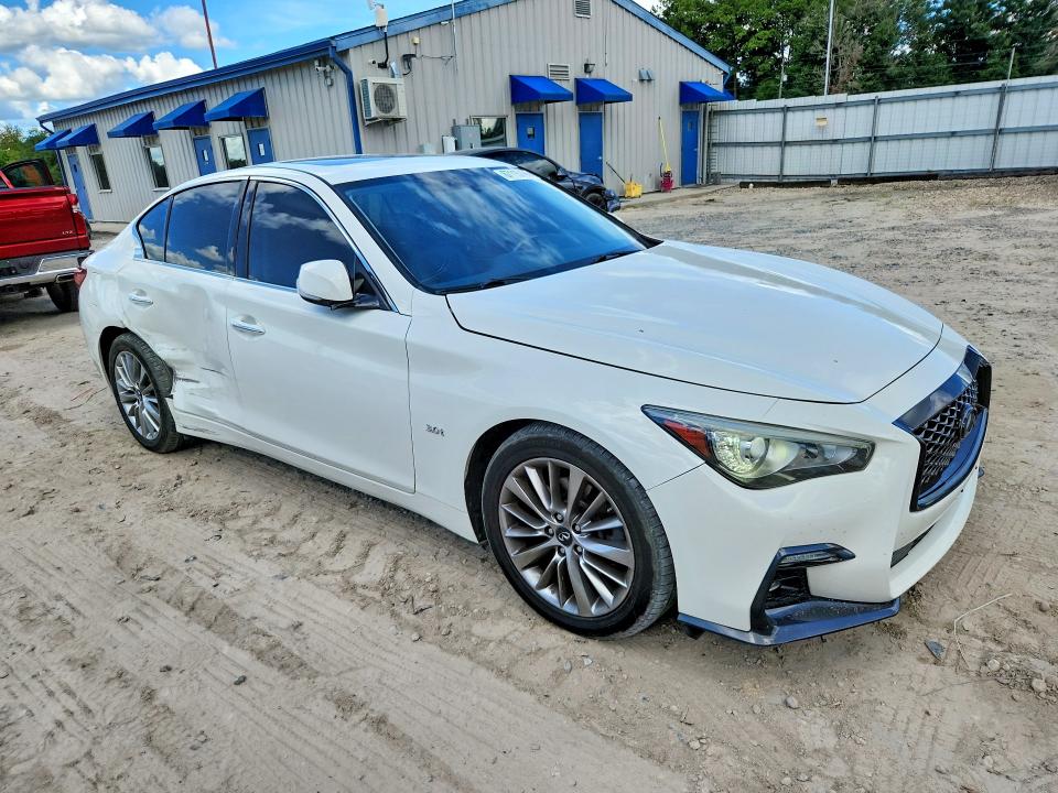 Снимка 4 от търг – 2019 INFINITI Q50 с VIN JN1EV7AR9KM554441