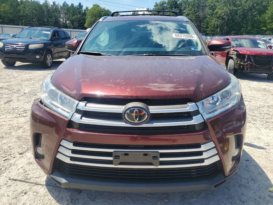 Photo 5 from auction – 2018 TOYOTA HIGHLANDER with VIN 5TDJZRFH3JS906928