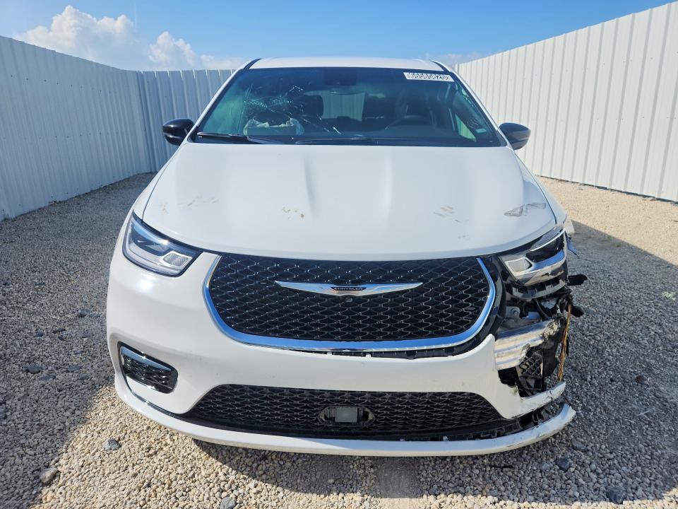 Photo 5 from auction – 2026 CHRYSLER PACIFICA with VIN 2C4RC1BG1TR176550