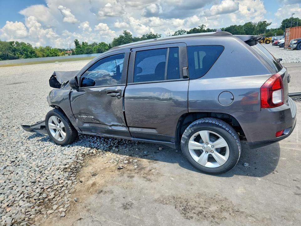 Photo 2 from auction – 2016 JEEP COMPASS with VIN 1C4NJCBA3GD810669