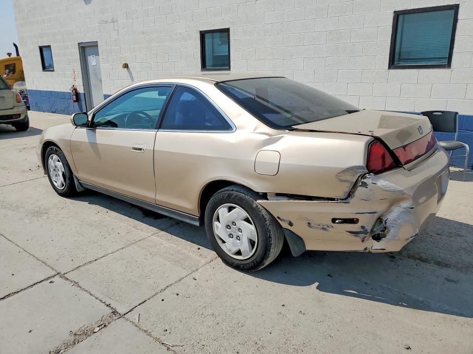 Photo 2 from auction – 2002 HONDA ACCORD with VIN 1HGCG22422A026876