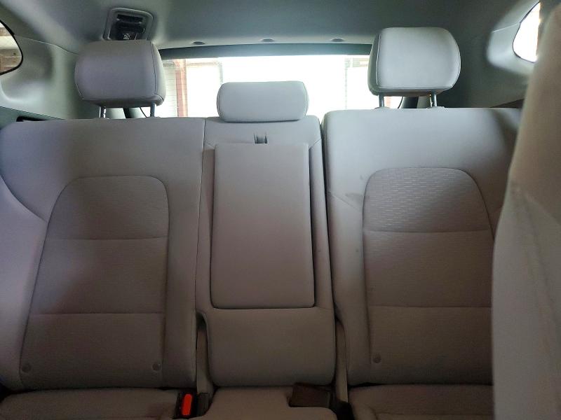 Photo 10 from auction – 2020 HYUNDAI TUCSON with VIN KM8J3CAL0LU162032