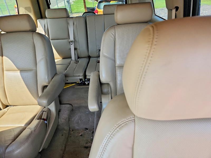 Photo 10 from auction – 2010 CADILLAC ESCALADE with VIN 1GYUKBEF7AR212177