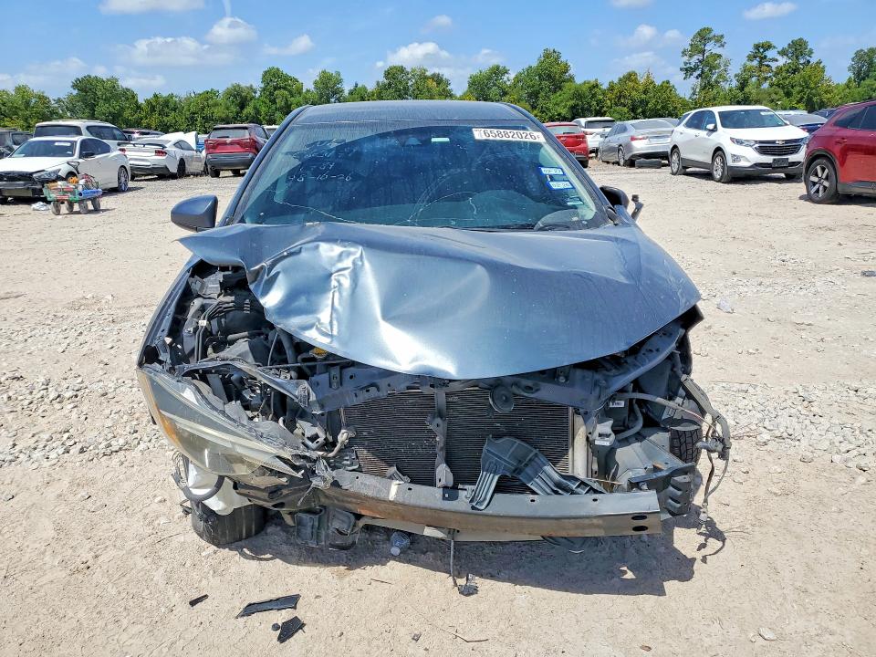 Zdjęcie 5 z aukcji – 2017 TOYOTA COROLLA z VIN 5YFBURHE3HP631781