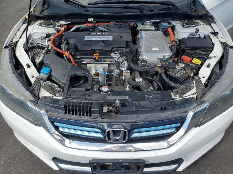 Photo 11 from auction – 2015 HONDA ACCORD with VIN 1HGCR6F31FA008703