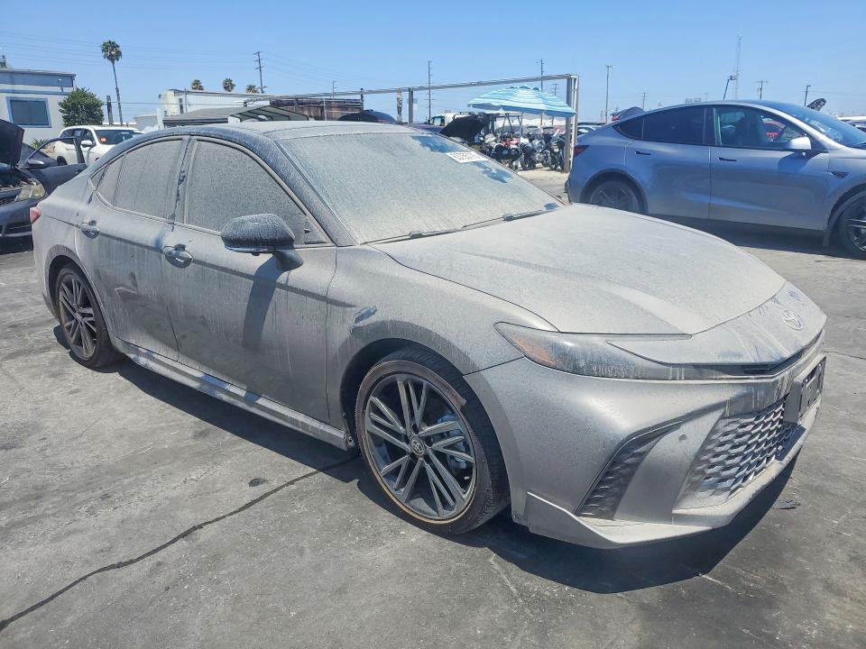 Photo 4 from auction – 2026 TOYOTA CAMRY with VIN 4T1DAACK7TU698066